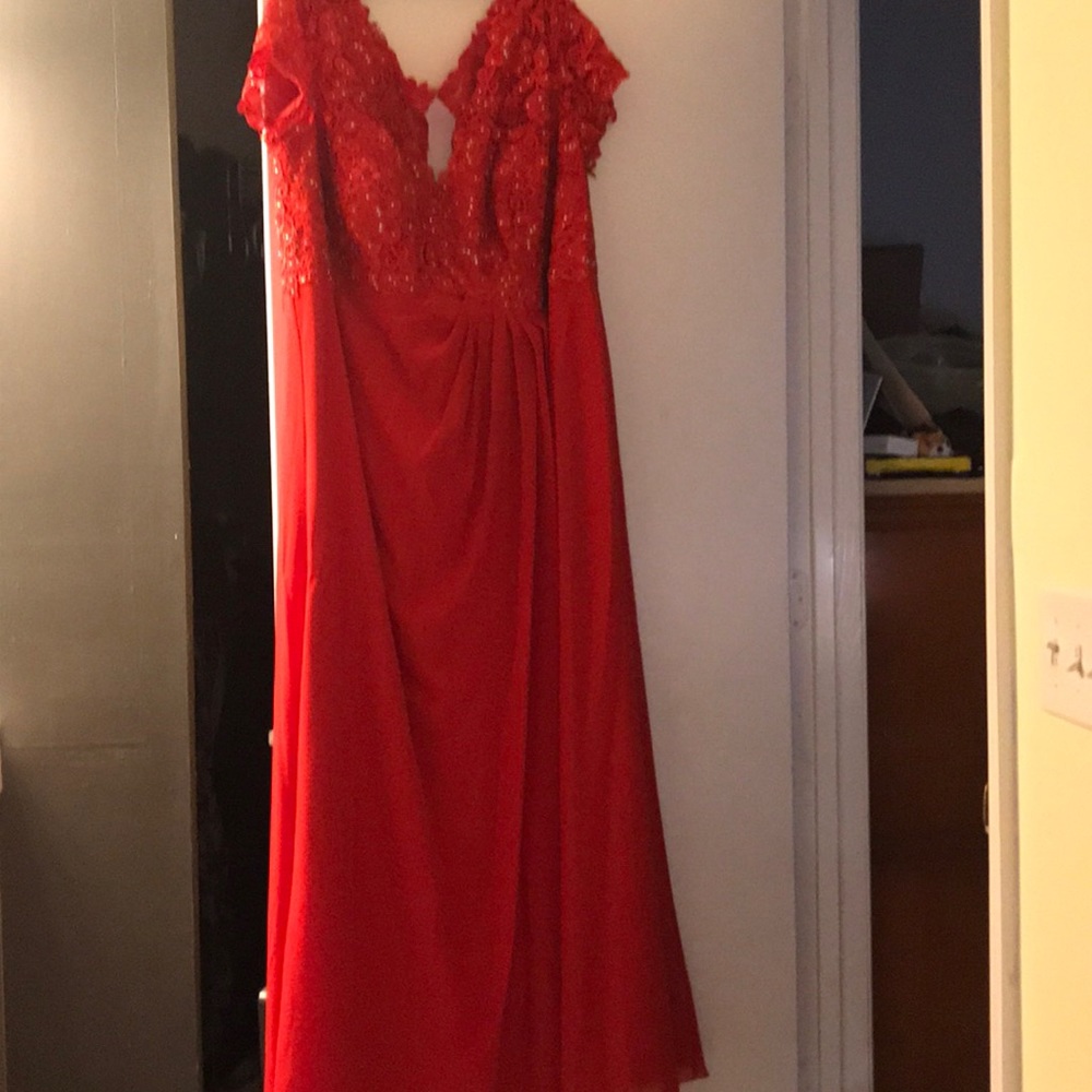 JJ’s house size 24w dress
